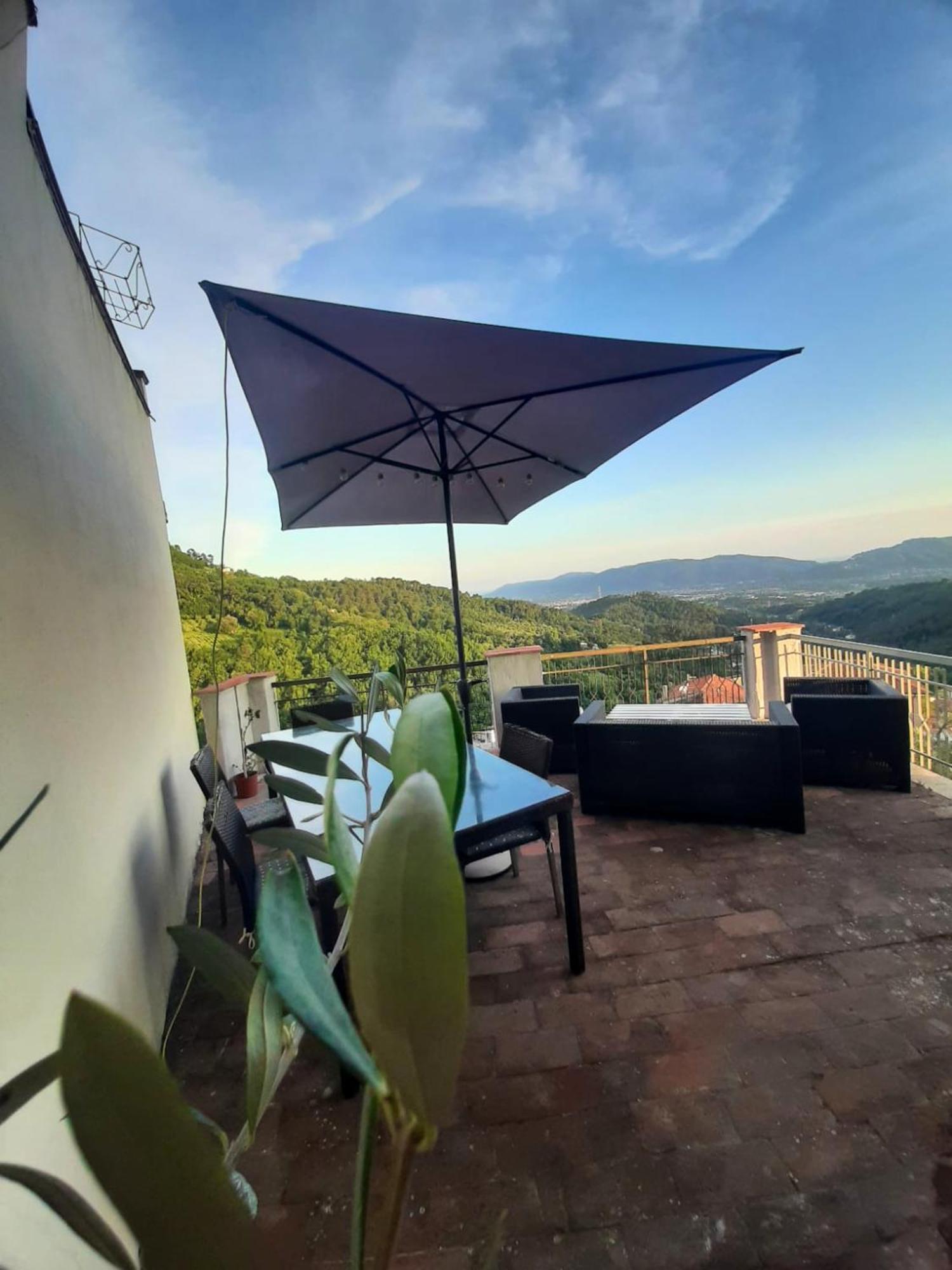 Comfortable Apartment With Sea View In Falcinello エクステリア 写真