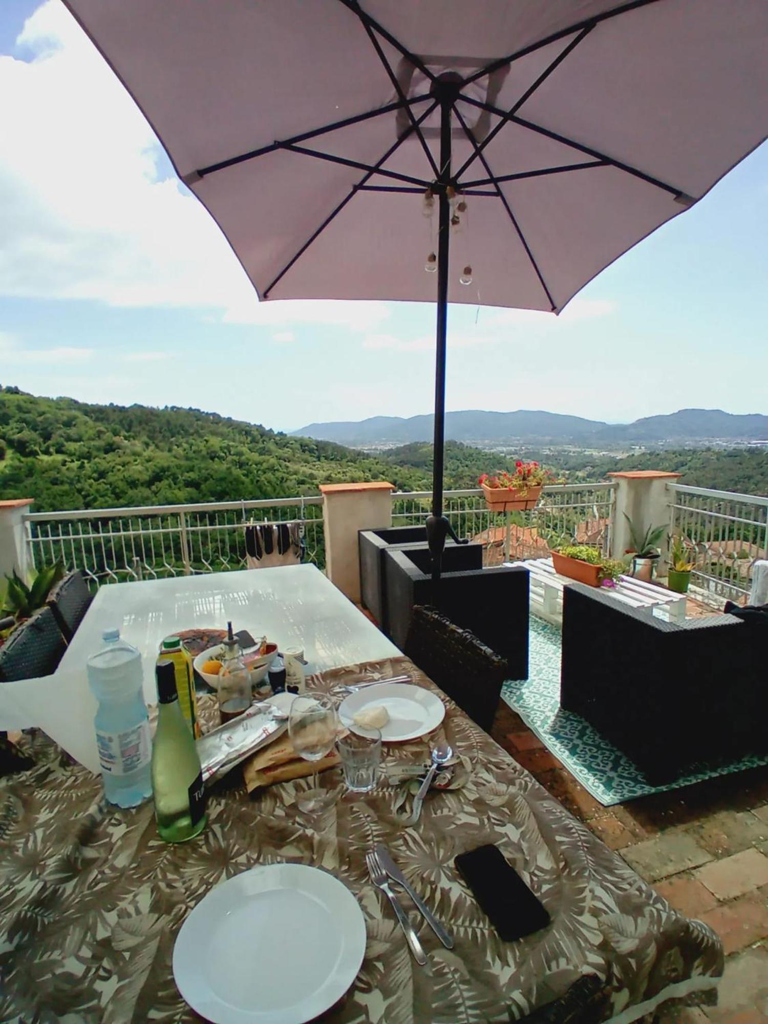 Comfortable Apartment With Sea View In Falcinello エクステリア 写真