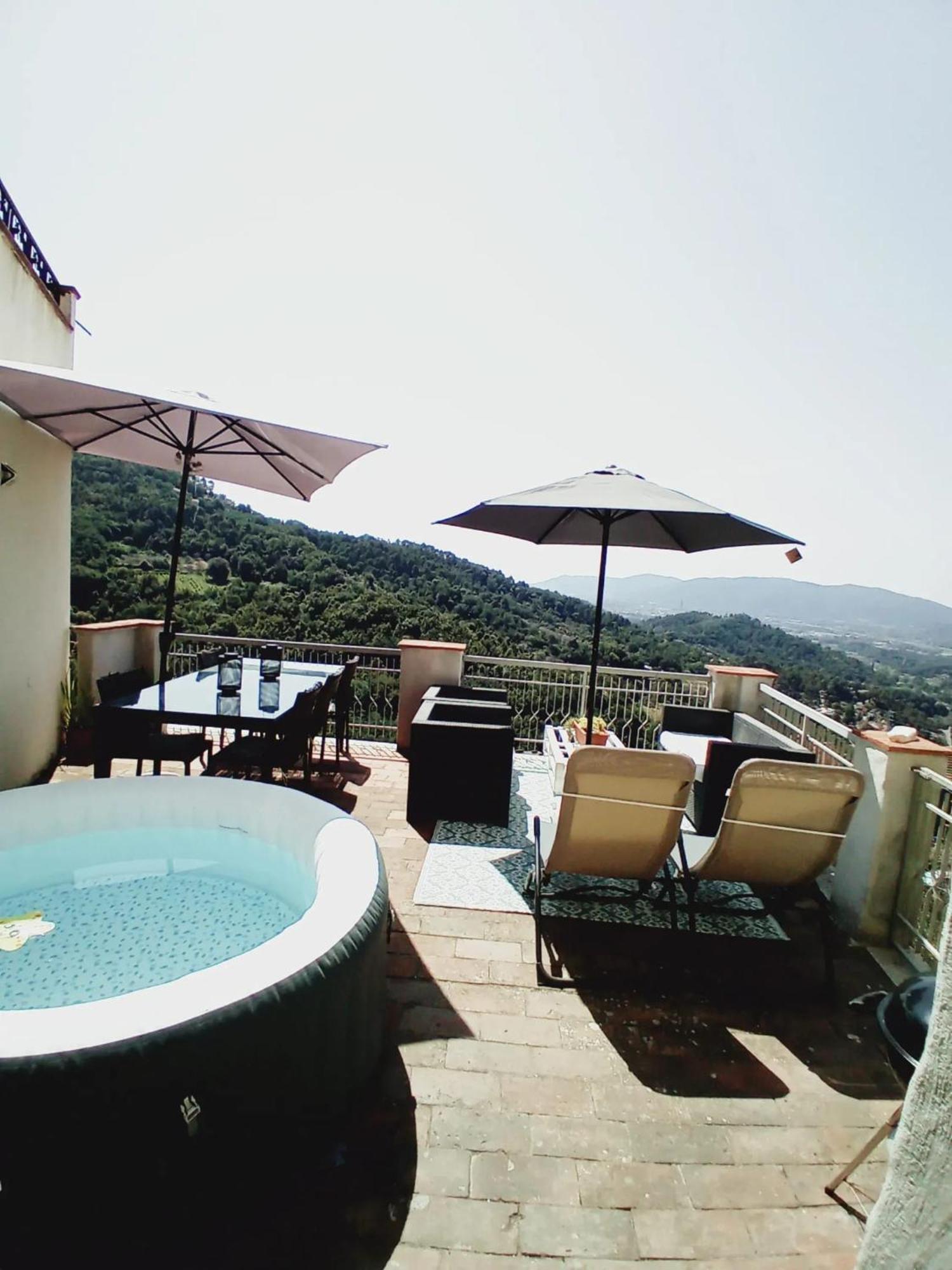 Comfortable Apartment With Sea View In Falcinello エクステリア 写真
