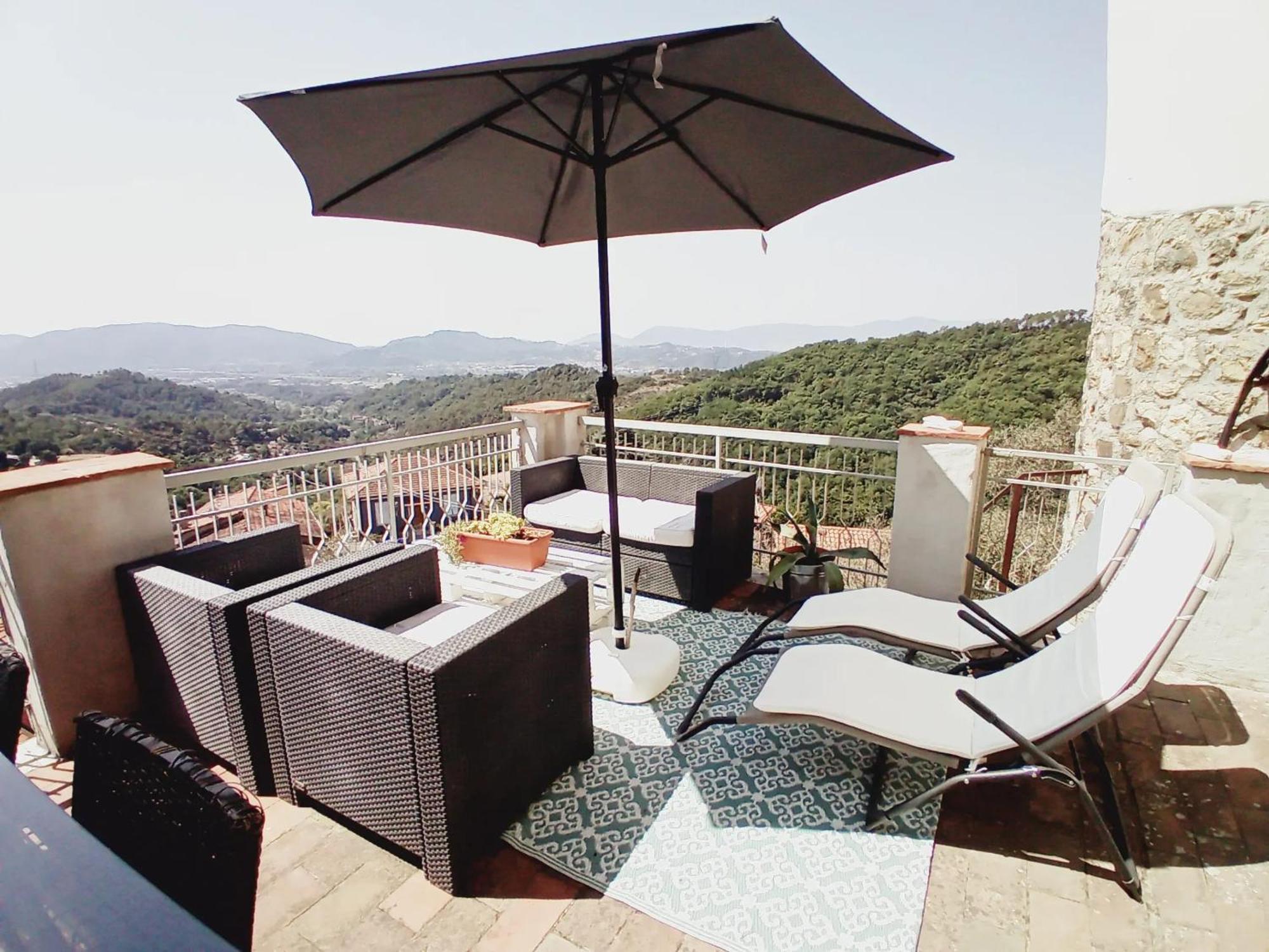 Comfortable Apartment With Sea View In Falcinello エクステリア 写真